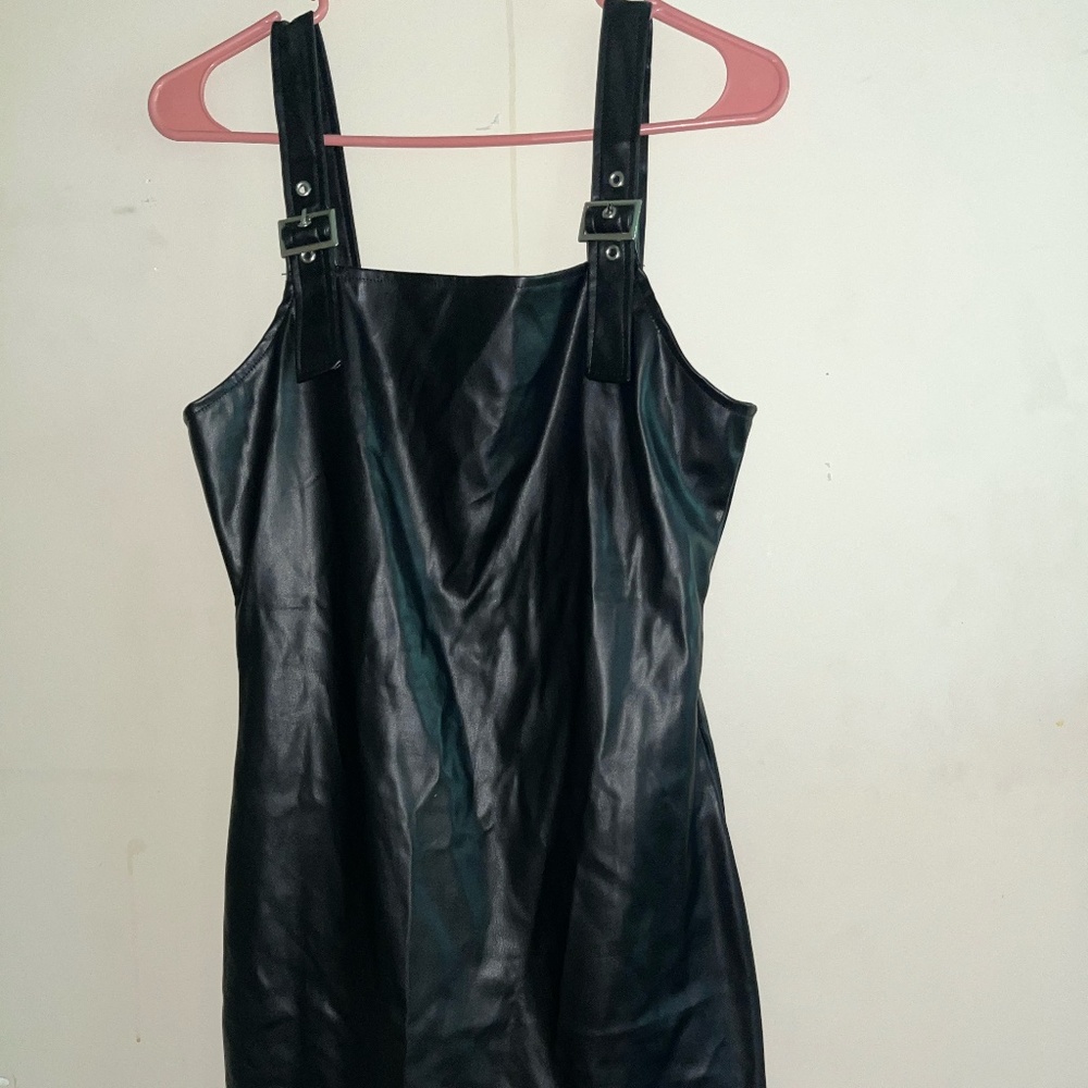 BLACK LEATHER DRESS